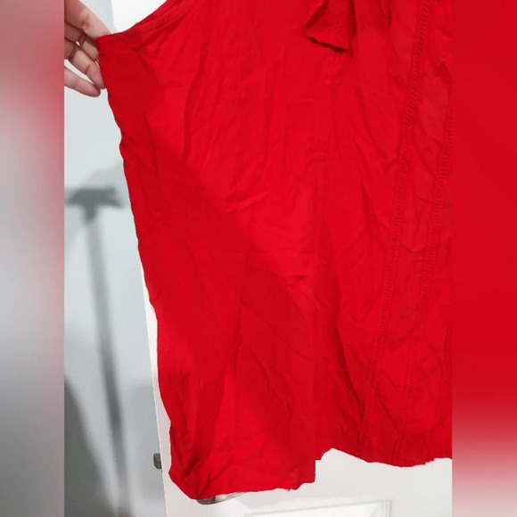 NWOT Maurices Solid Red Eyelet Trim Flutter Sleeve Top in Size 4X - Picture 5 of 10